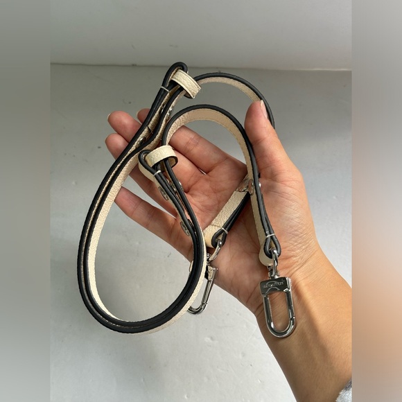 Louis Vuitton Shoulder Handle Cream Leather Strap - Picture 5 of 9